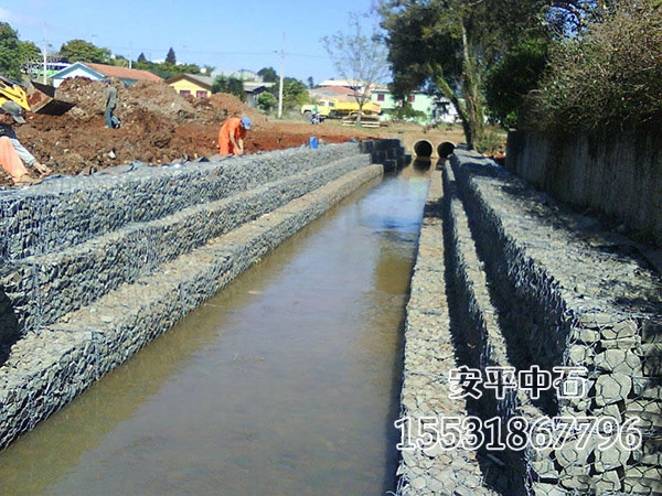 鍍高爾凡石籠網(wǎng)擋墻 鍍高爾凡石籠網(wǎng)擋墻